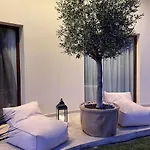 Kotinos أفيتوس